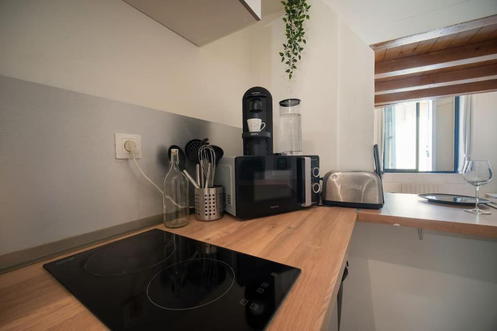 Appartement Tout Equipe Proche De La Plage 2 A 4 Couchages Марсель Экстерьер фото